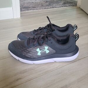 Under Armour Charged - Women's Running Athletic Shoes